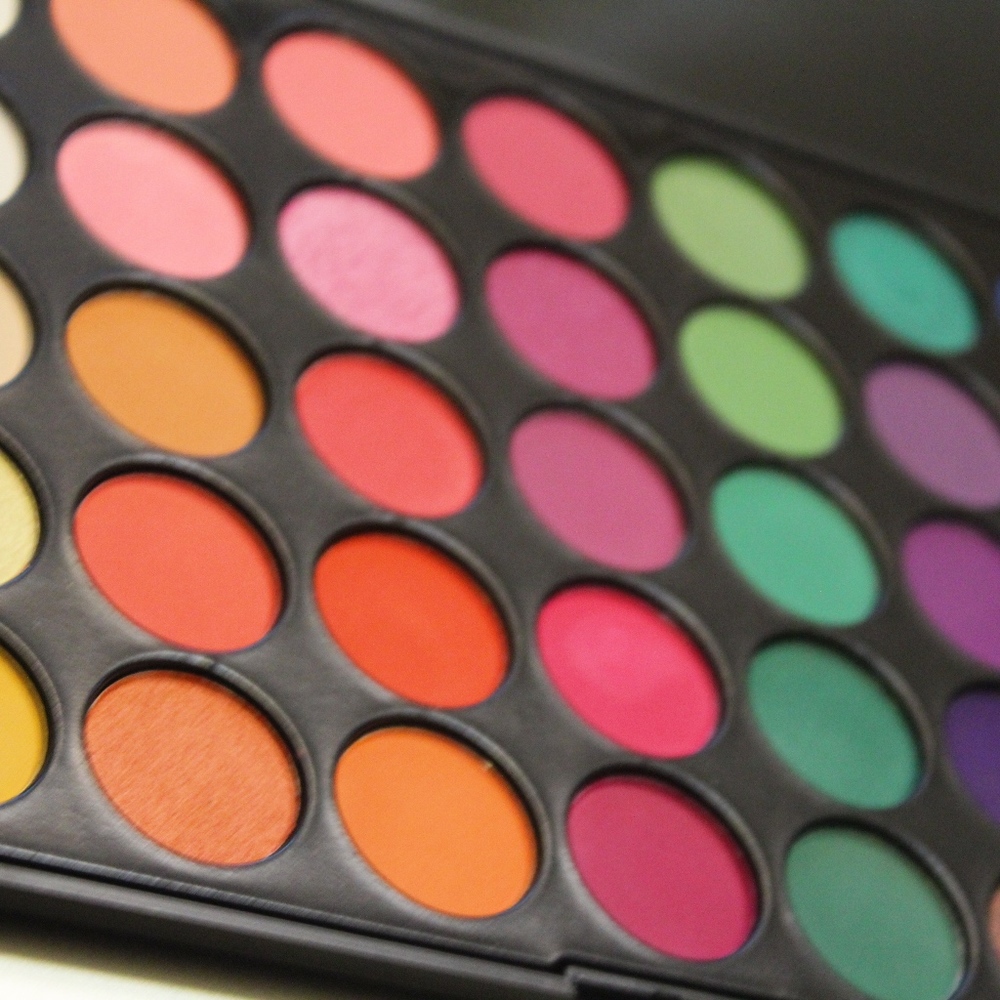 ROMANTIC BEAUTY PROFESSIONAL MAKEUP 35 EYESHADOW